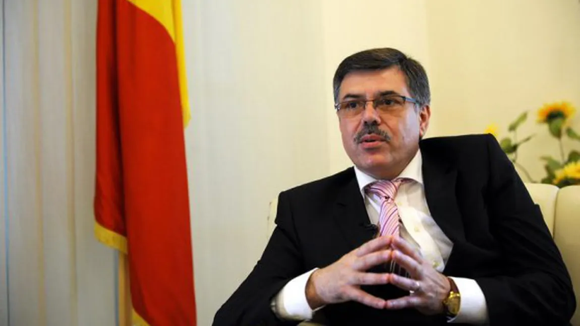 Ambasadorul Republicii Moldova, decorat de Iohannis cu Ordinul Naţional 