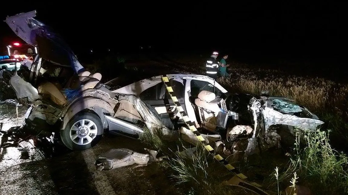 Accident foarte grav la Paşcani: Două persoane au murit pe loc