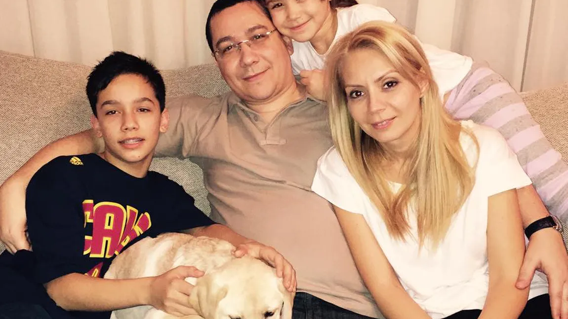 Victor Ponta pleacă în vacanţă: Nu plec în Turcia, ci în concediu de odihnă, cu familia VIDEO