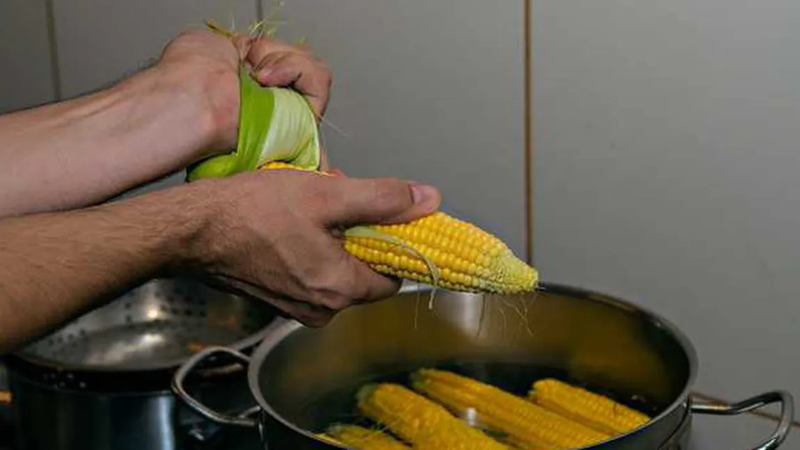 SFANTUL PANTELIMON: De ce trebuie să mănânci azi porumb şi dovlecei