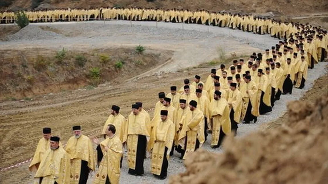 Cum îţi dai seama dacă îndrumătorul tău spiritual, călugăr sau guru, este UNUL FALS. La ce să fii atent