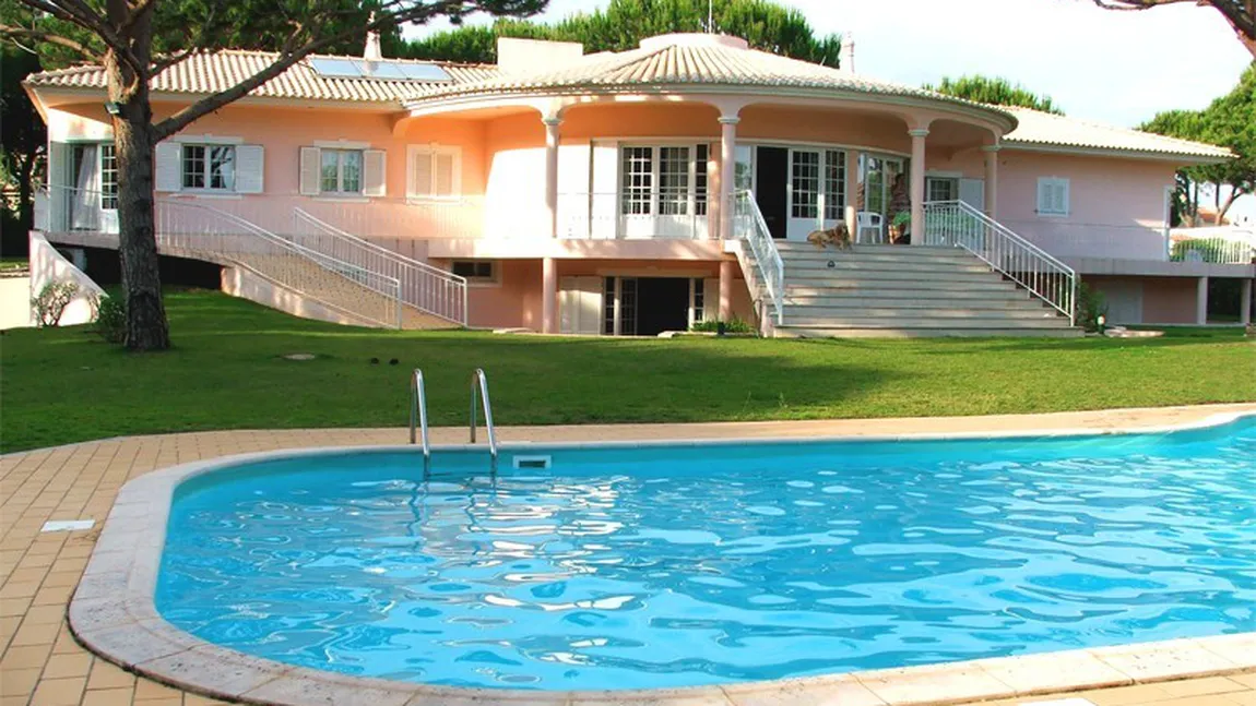 Topul celor mai scumpe vile cu piscină. Cât costă relaxarea în condiţii de lux VIDEO