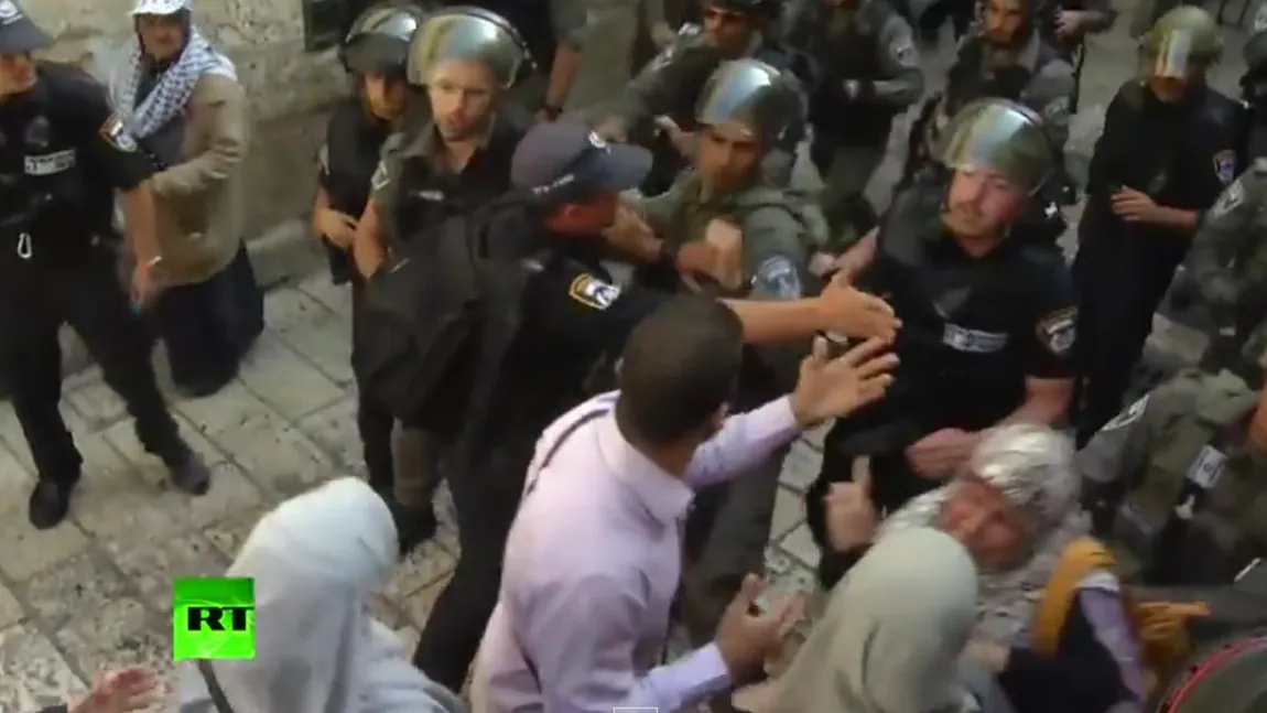 Violenţe la Ierusalim între forţele israeliene şi extremiştii palestinieni