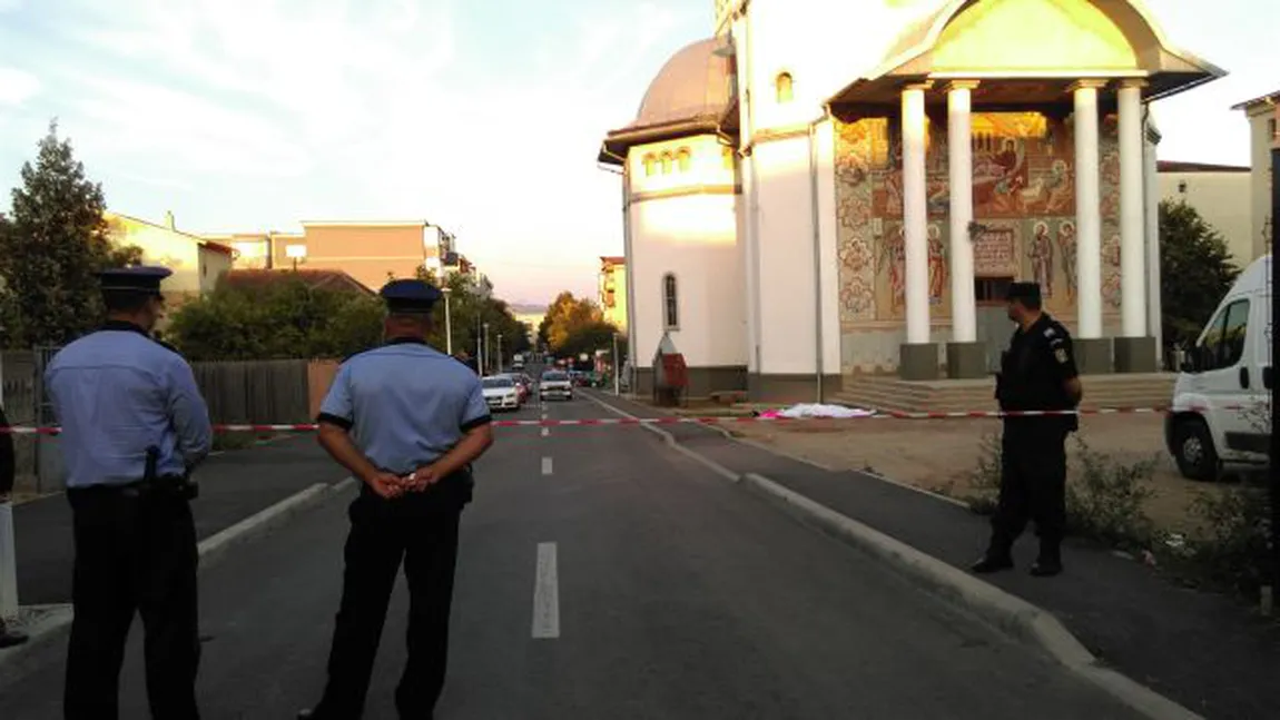 O paraşută suspectă a aterizat lângă o biserică din Drobeta. SRI a securizat zona