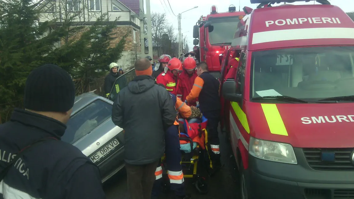 Accident grav în Argeş: Ciocnire frontală între două autovehicule