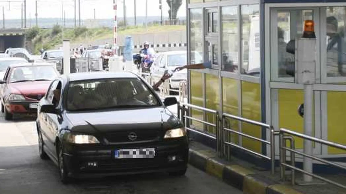 Aglomeraţie pe Autostrada Soarelui. Coada de maşini s-a mutat pe tronsonul dinspre Agigea