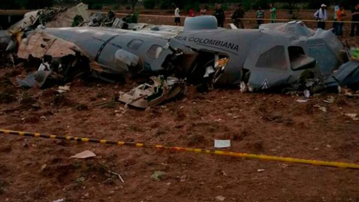 Avion prăbuşit în Columbia: 11 morţi