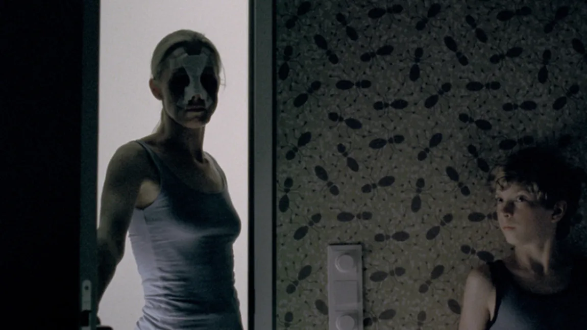 Acesta este FILMUL HORROR care i-a băgat în SPERIEŢI chiar şi pe fanii genului VIDEO TRAILER