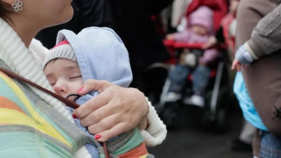 Guvernul a aprobat NOI REGULI privind indemnizaţia lunară pentru creşterea copiilor