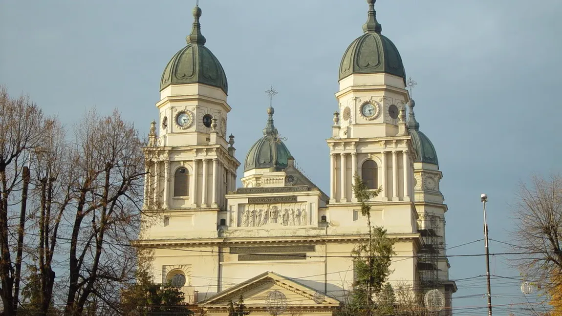 Mitropolia Moldovei şi a Bucovinei a făcut profit în 2014 din donaţii