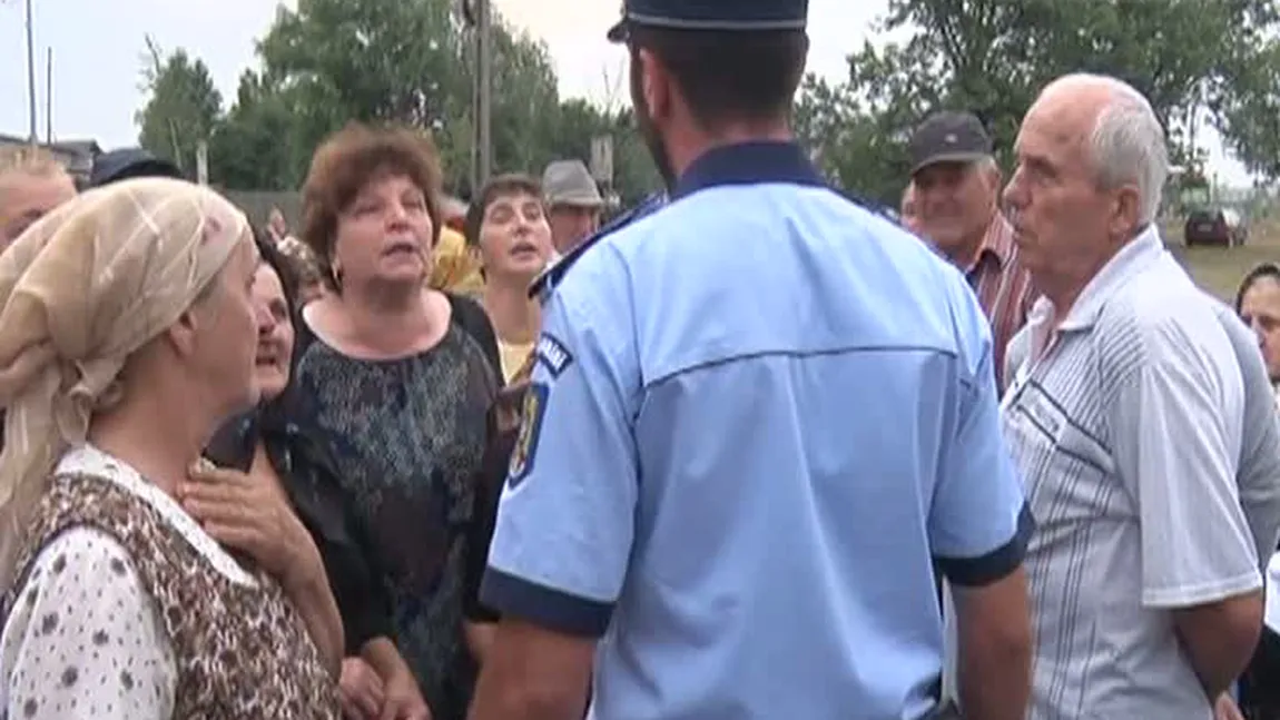 Sute de pensionari, JEFUIŢI de angajata Casei de Ajutor Reciproc din Suceava