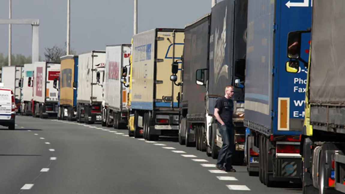 CNADNR impune restricţii de trafic în judeţele afectate de codul portocaliu de caniculă