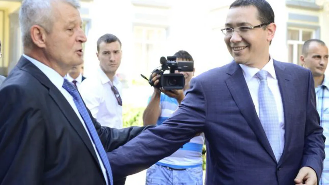 Victor Ponta, PRIMA REACŢIE după arestarea lui Oprescu: Mă uit şi eu ULUIT la televizor VIDEO