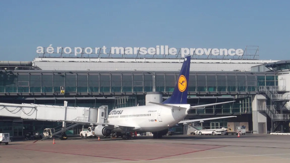 Un avion care zbura pe ruta Bucureşti - Lisabona a fost redirecţionat către Marsilia din motive tehnice