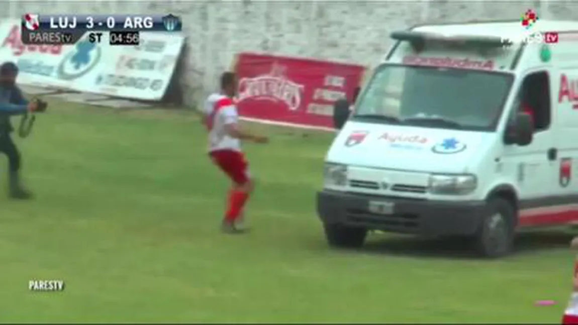 Cea mai tare celebrare a unui gol. După ce a marcat, jucătorul a sărit în ambulanţă VIDEO