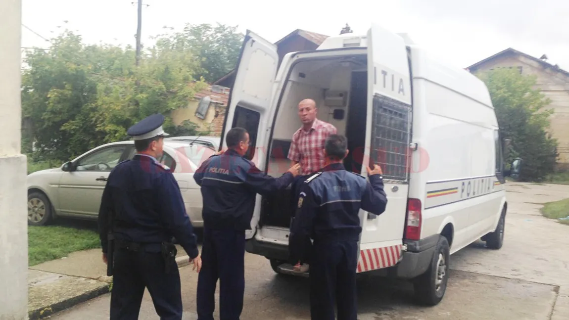 Un bărbat din Dolj, arestat după ce a incendiat casa celui la care se mutase fosta soţie