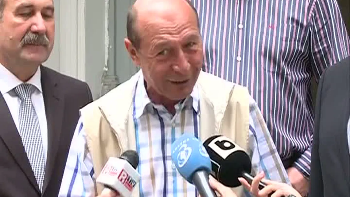 Băsescu îl IRONIZEAZĂ pe Iohannis: 