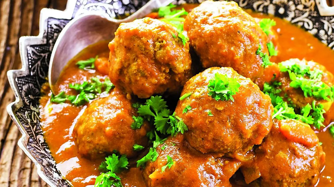 REŢETA ZILEI: Chifteluţe de curcan marinate