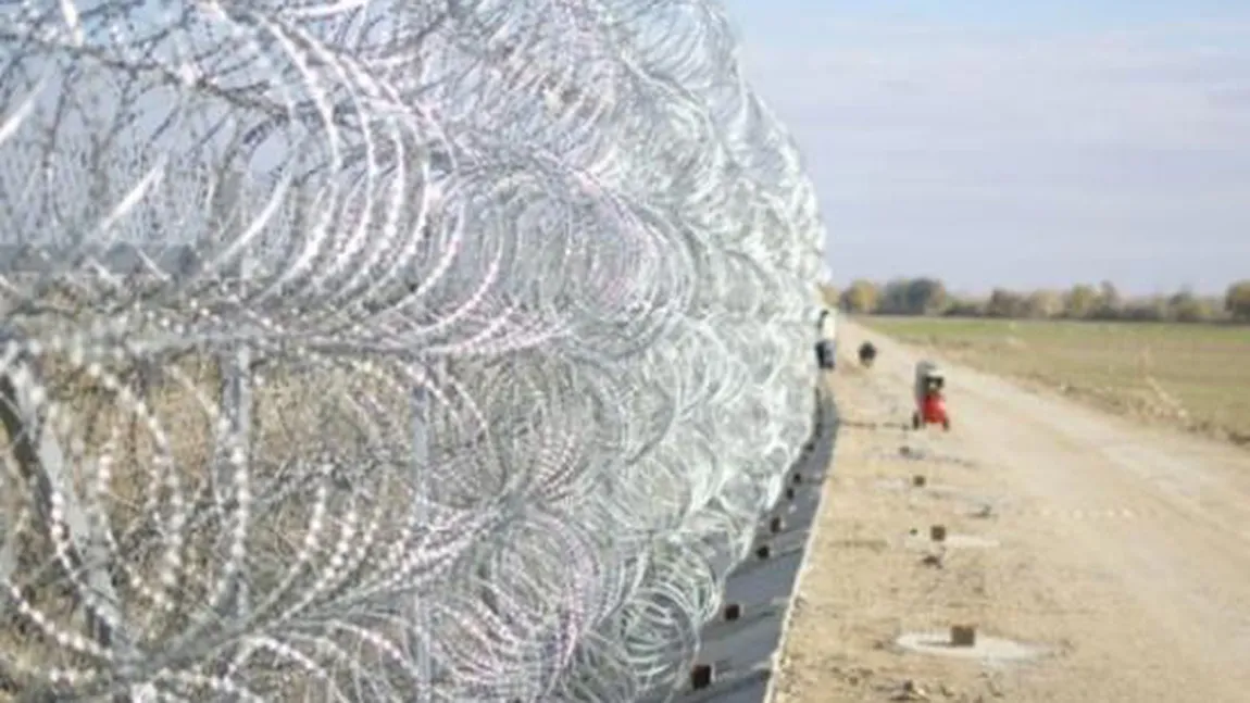 Guvernul României: Construcţia unui gard la frontiera Ungariei cu vecinii este neconformă cu normele UE