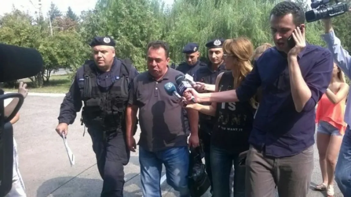 Fostul şef al DGA Prahova şi ofiţerul BCCO Emanuel Saghel rămân în arest preventiv