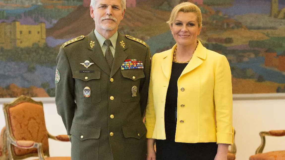 CRIZA IMIGRANŢILOR. Preşedintele croat a cerut armatei să fie pregătită să apere graniţele ţării