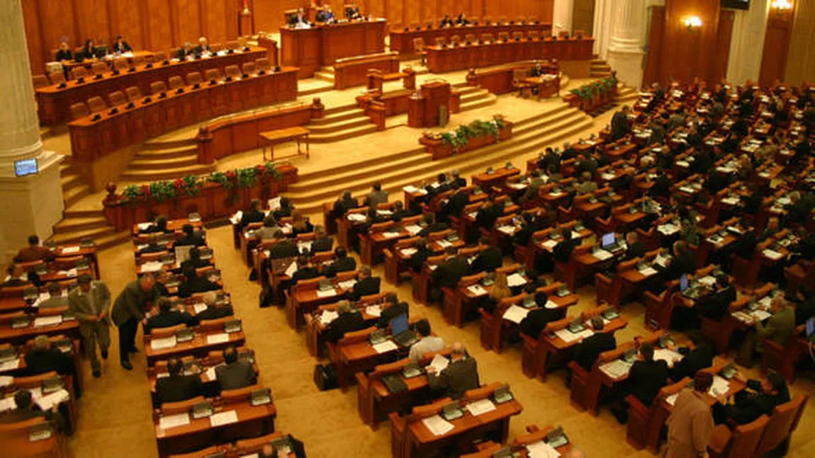 Legea privind votul prin corespondenţă este supusă la vot în plenul Camerei Deputaţilor