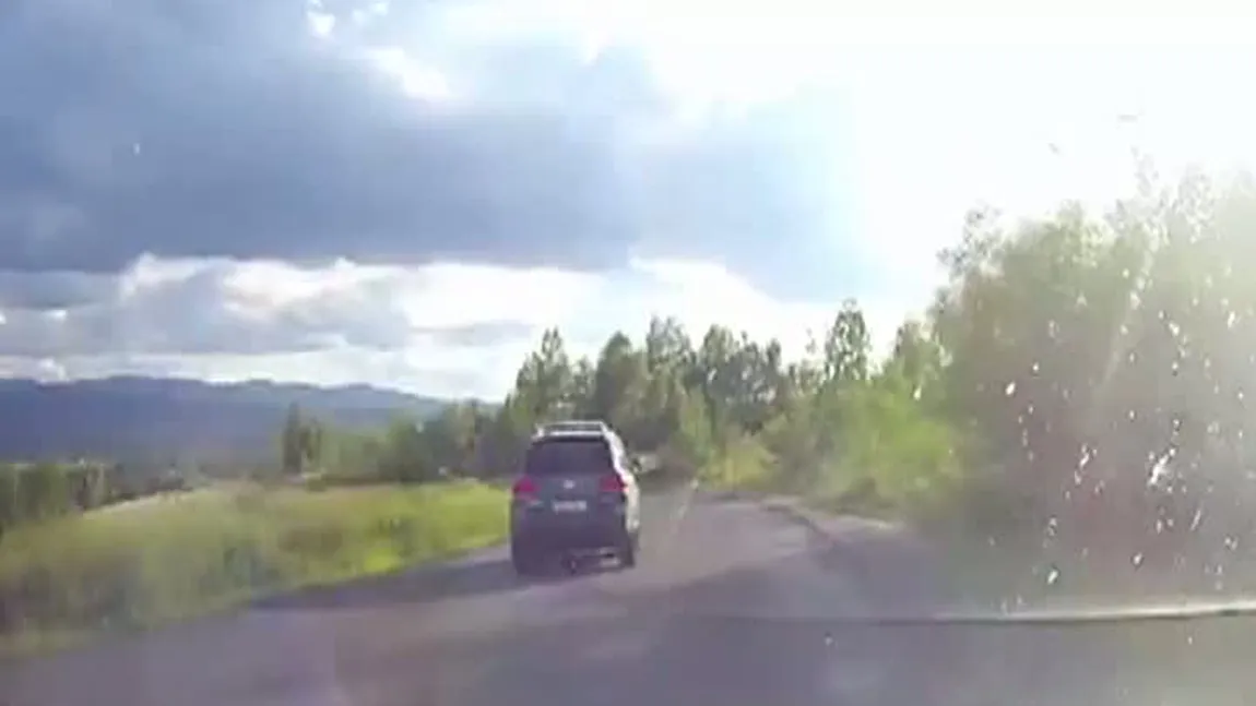SCENE ŞOCANTE în trafic: Cum a fost surprins un şofer inconştient VIDEO