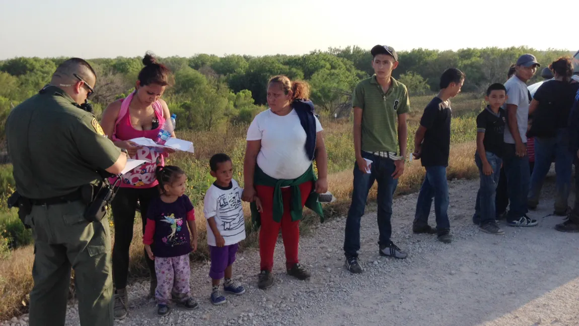 Aproximativ 83 de imigranţi deportaţi din SUA, asasinaţi la revenirea în ţări din America Centrală