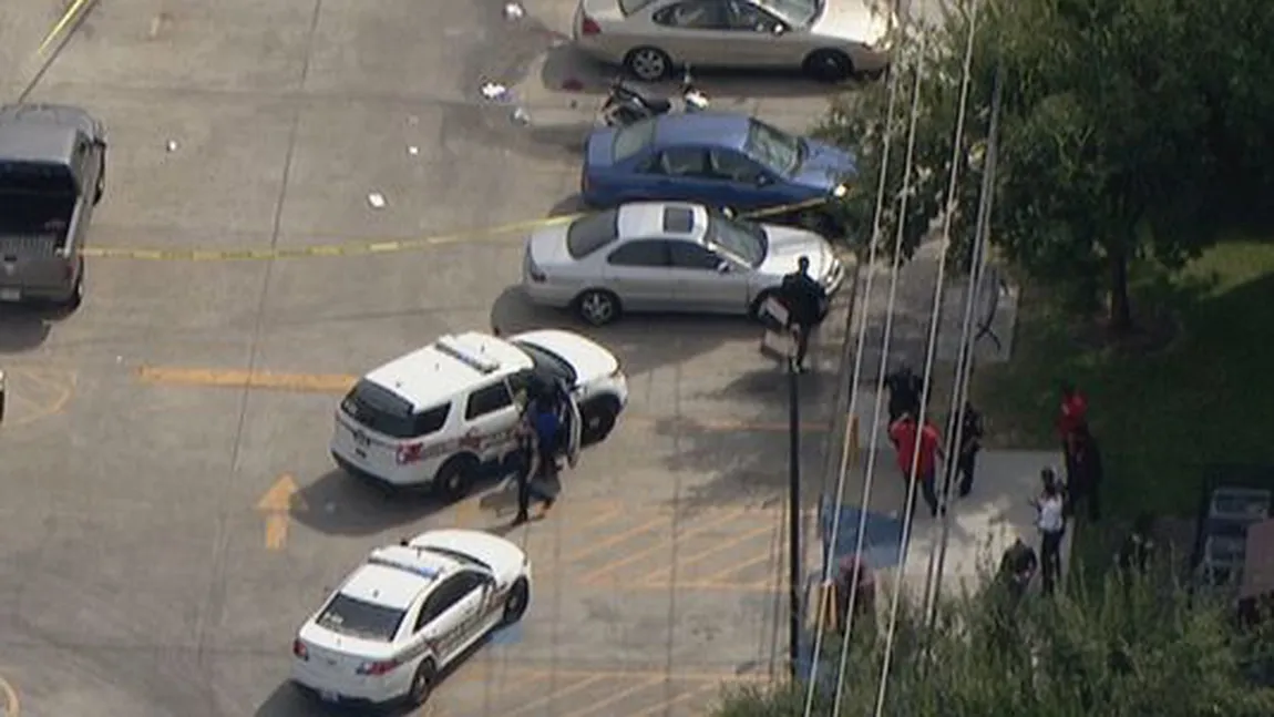 Incident armat produs la o universitate din America: Cel puţin o persoană a murit FOTO