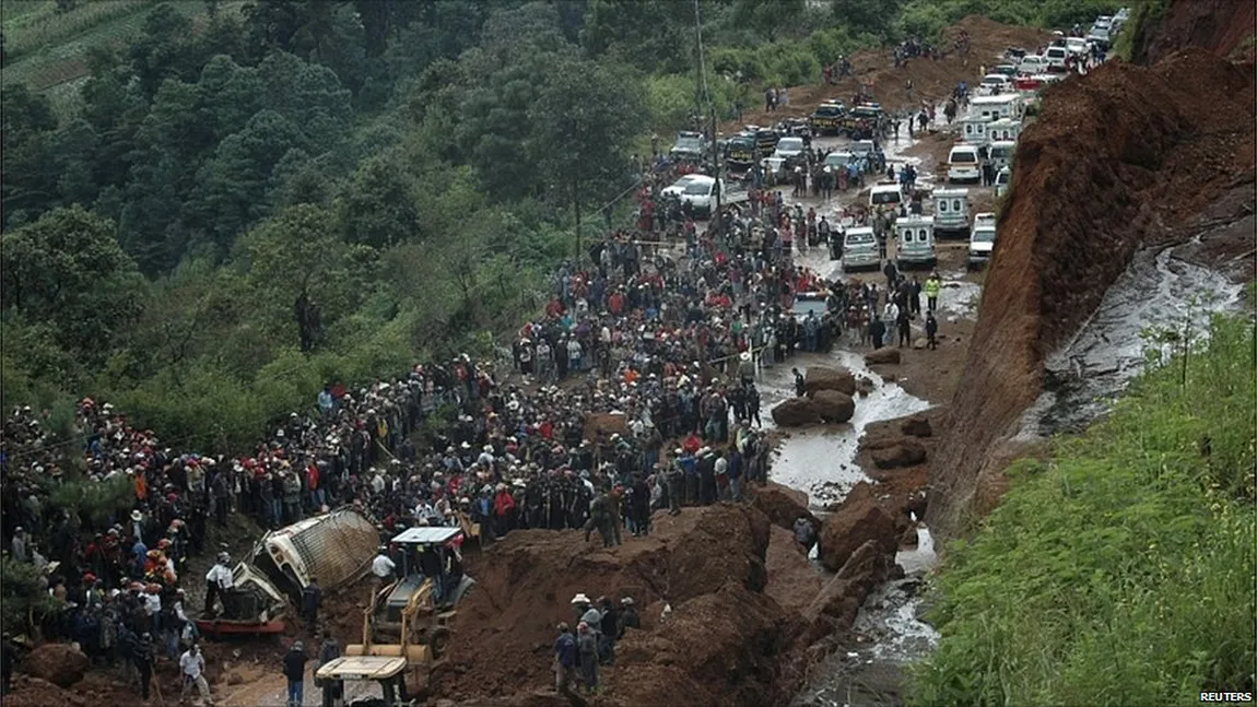 O alunecare de teren în Guatemala s-a soldat cu cel puţin 29 de morţi şi 600 de dispăruţi VIDEO