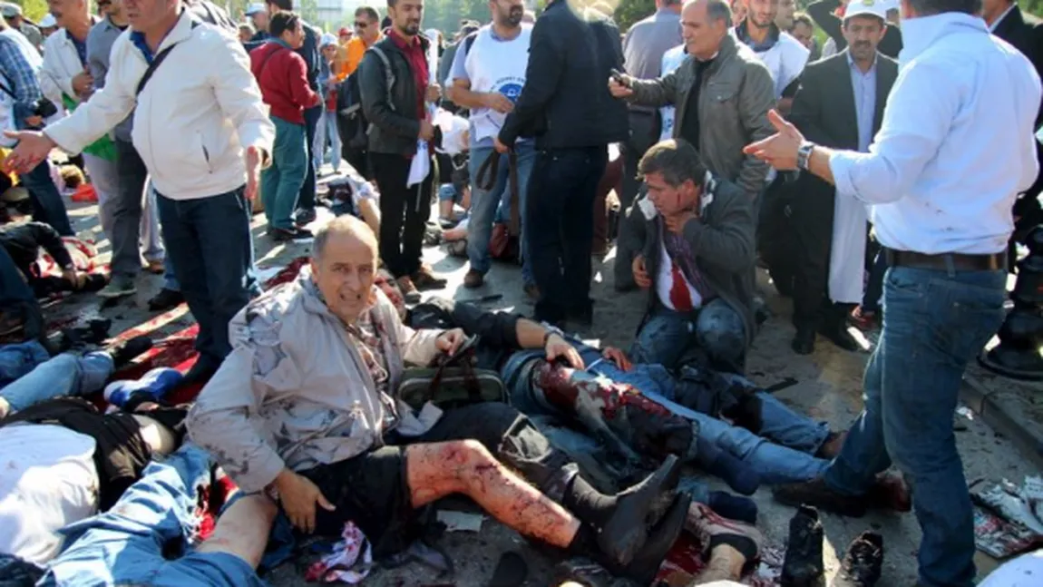 Imagini noi de la atentatul din Ankara. Premierul acuză Statul Islamic, iar manifestanţii acuză Guvernul VIDEO