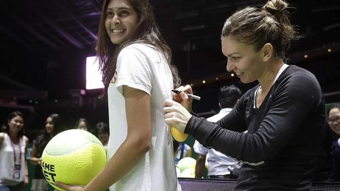 SIMONA HALEP, vedetă la Singapore. A fost asaltată de fani FOTO