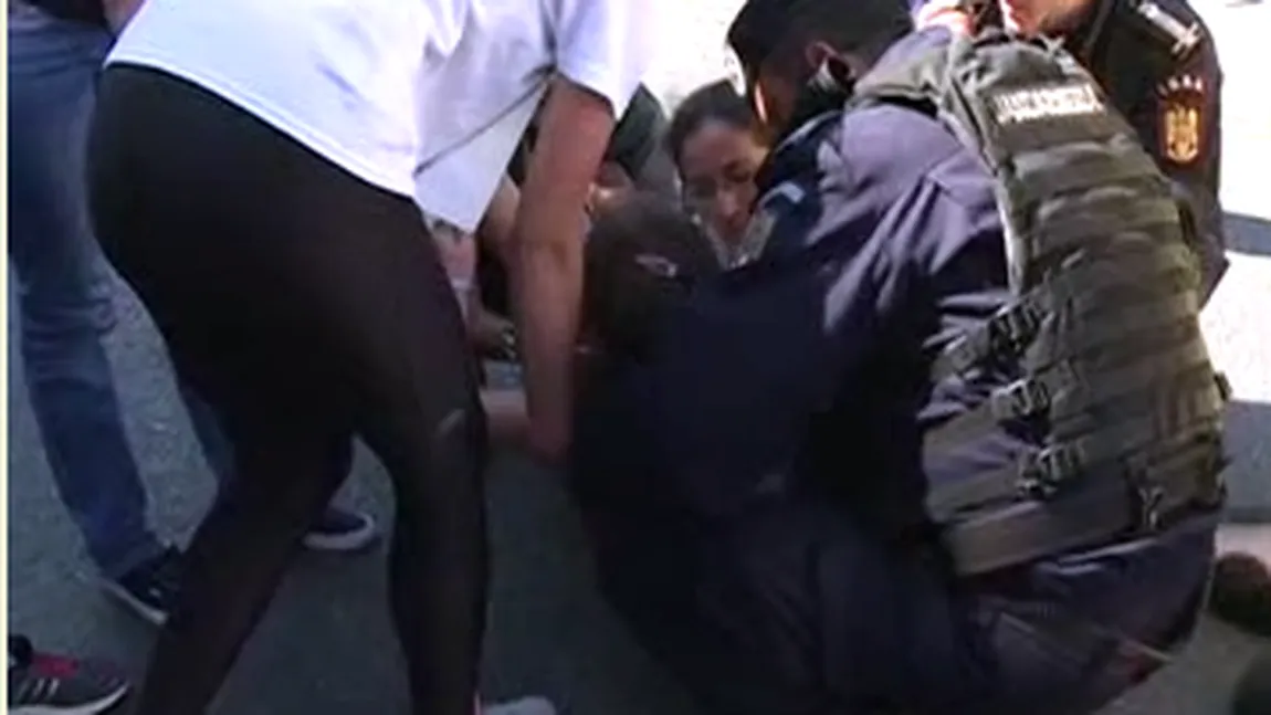 INCIDENT la Cursa copiilor din Bucureşti. O ambulanţă a fost solicitată VIDEO