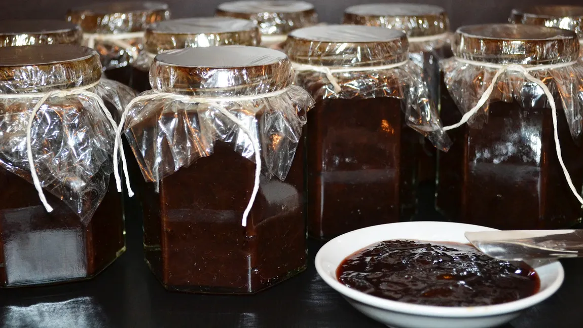 GEM DE PRUNE, MAGIUN DE PRUNE: Reţete delicioase pentru cămară