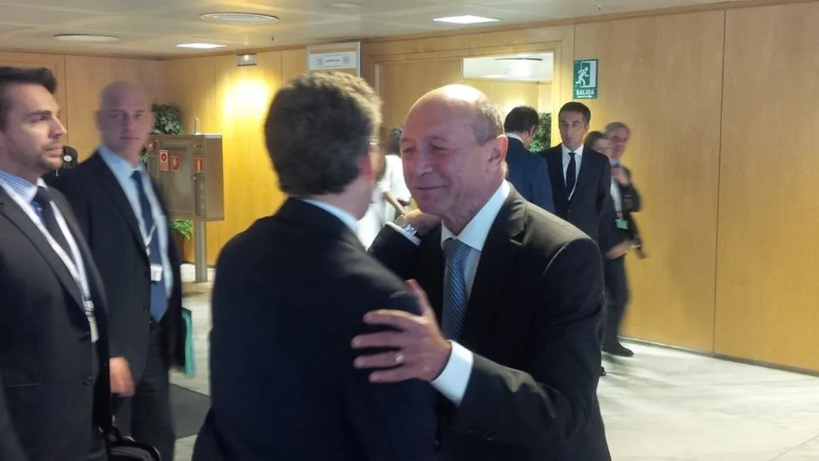 Traian Băsescu, tur de forţă la Madrid. Fostul preşedinte s-a întâlnit cu Nicolas Sarkozy