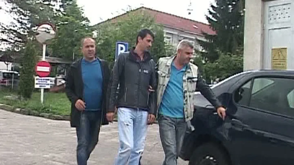 Un român, prins de poliţişti la Piteşti după o ţeapă cu imobiliare în Spania VIDEO
