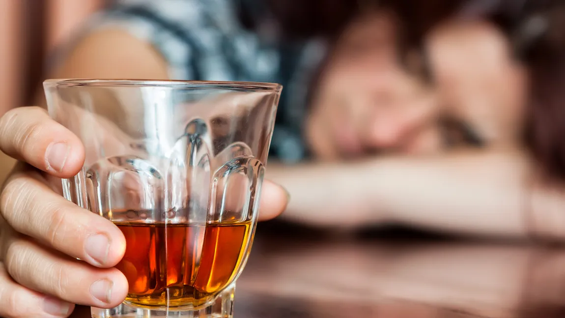 STUDIU INEDIT. Persoanele care nu beau alcool prezintă un risc mai mare de a muri prematur