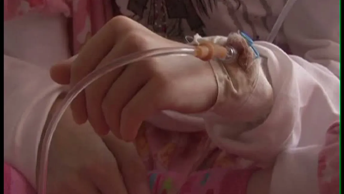 La 19 ani arăta ca un copil de cinci ani, dar acum îţi dau lacrimile dacă o vezi. VIDEO TULBURĂTOR