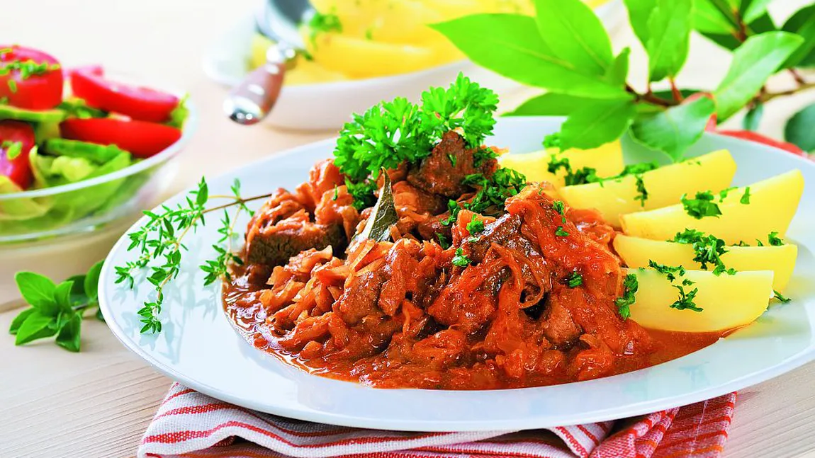 REŢETA ZILEI: Tocăniţă cu carne de vită
