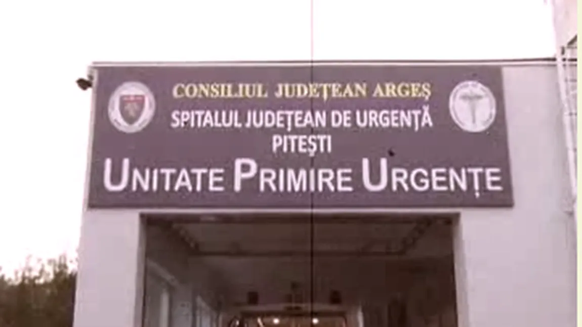 Scene de GROAZĂ în parc. Un tânăr a fost ÎNJUNGHIAT de tatăl unui amic VIDEO