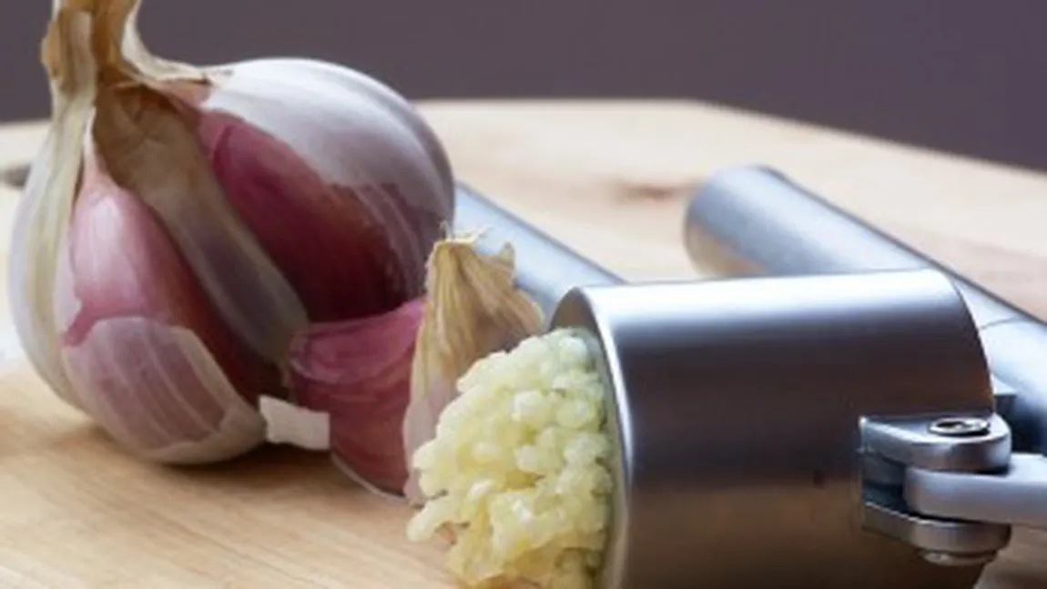 Ce nu ştiai despre usturoi. Cum să-l găteşti pentru mai multă savoare