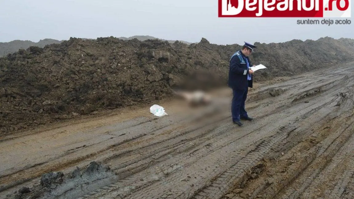 DESCOPERIRE MACABRĂ. Au găsit cadavrul unui bărbat, pe jumătate dezbrăcat FOTO