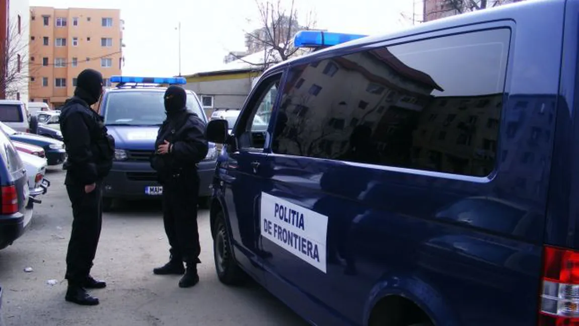 Alertă TERORISTĂ la graniţa cu România. Doi islamişti, opriţi cu focuri de armă VIDEO