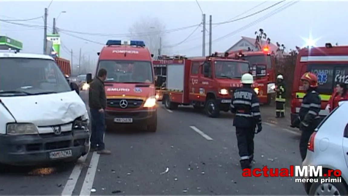 Accident rutier cu trei răniţi în Baia Mare, produs de o şoferiţă FOTO VIDEO