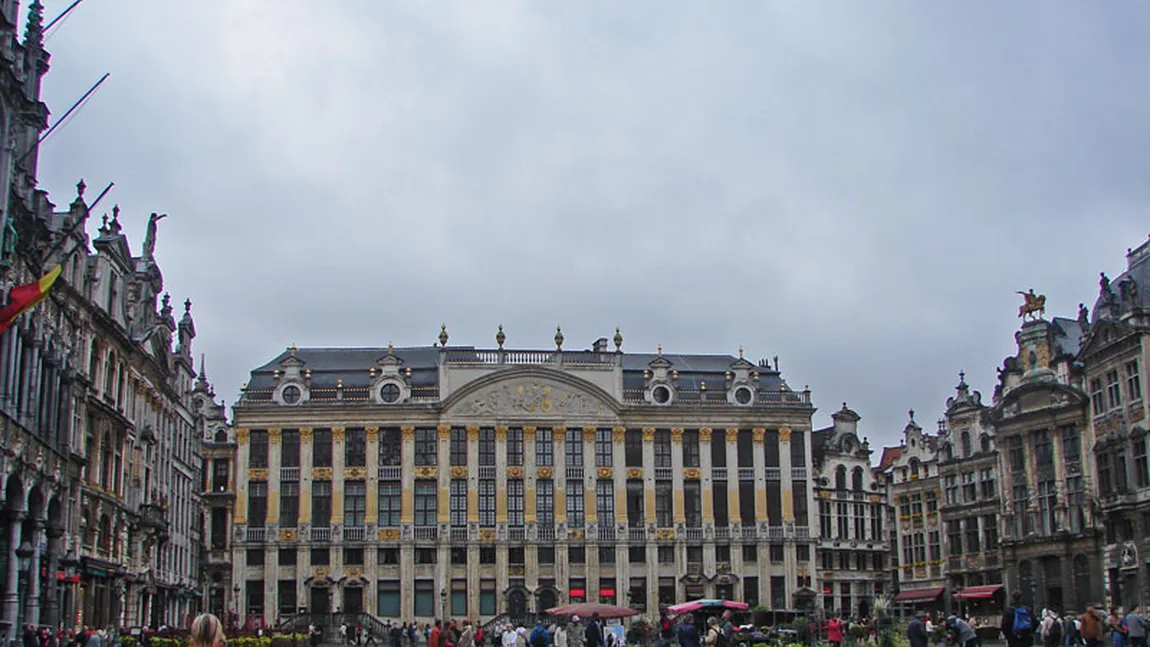 La Bruxelles s-au redeschid şcolile şi metroul, chiar daca se menţine alertă teroristă la maxim VIDEO