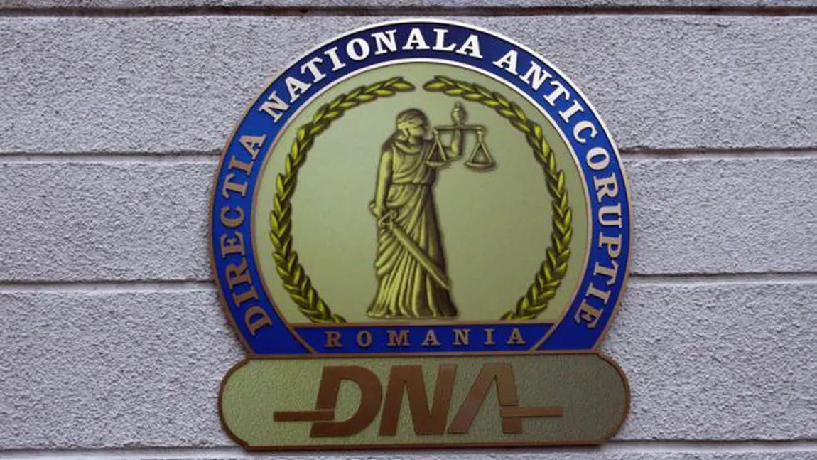 Patru ofiţeri ai Oficiului Naţional pentru Protecţia Martorilor, REŢINUŢI de DNA