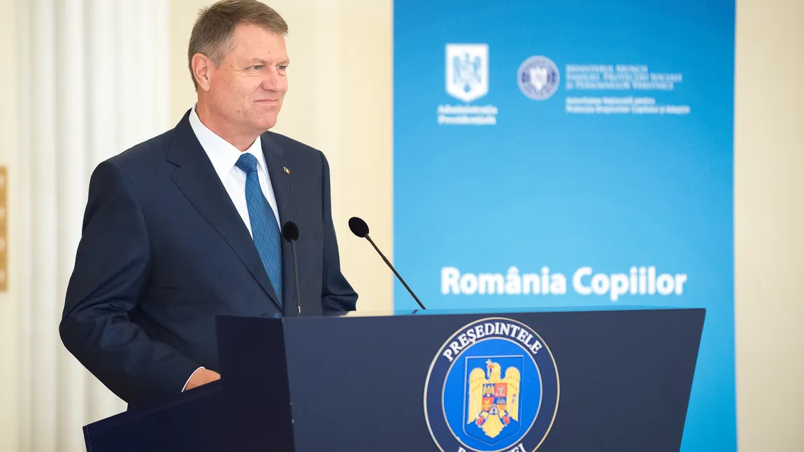 ZIUA NAŢIONALĂ. Klaus Iohannis merge în Piaţa Constituţiei de 1 Decembrie