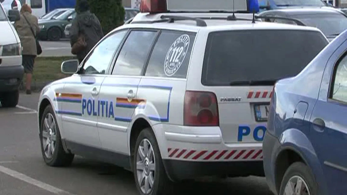 Poliţist cercetat după ce a dat amenzi pe bandă rulantă VIDEO