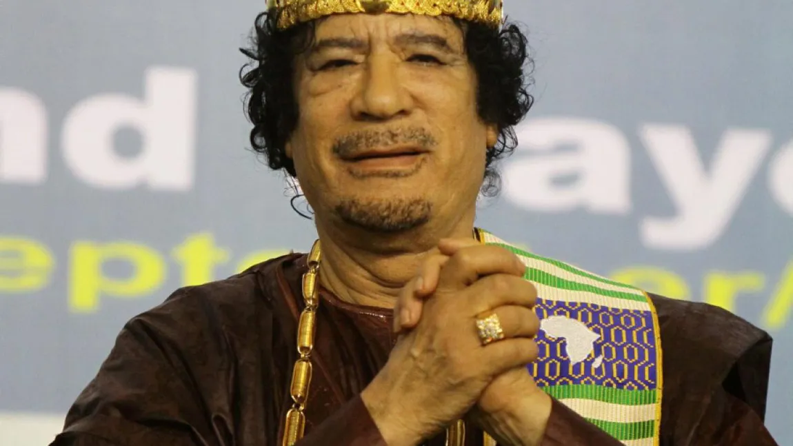 ŞOCANT: Ultimele imagini cu dictatorul Muamar Gadaffi în viaţă