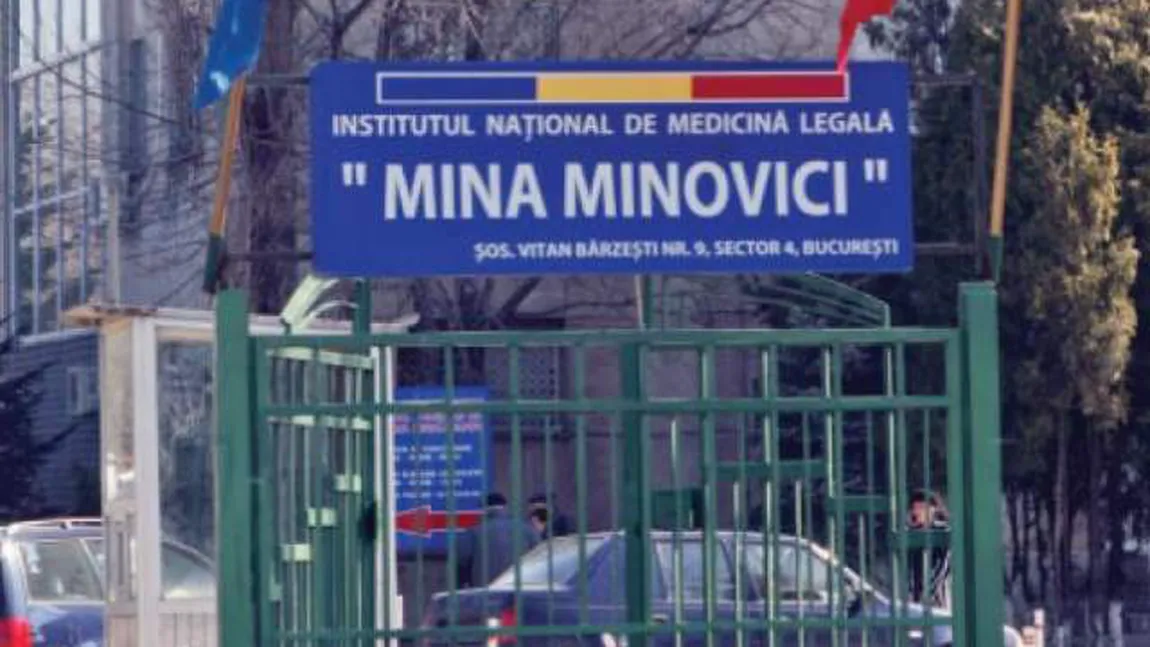 INCENDIU COLECTIV. INML desfăşoară activitate cu toate laboratoarele sale